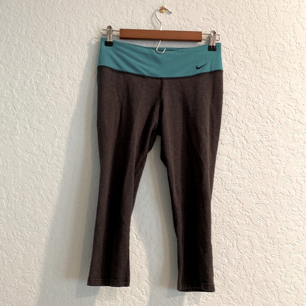 ‘Nike’ Gray/Teal Leggings - Size Small